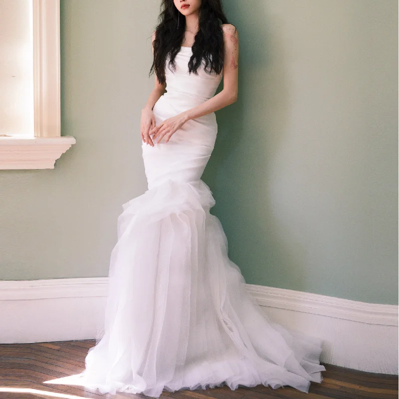 Elegant Ruffle Mermaid Wedding Dress Fitted Sheath Gown